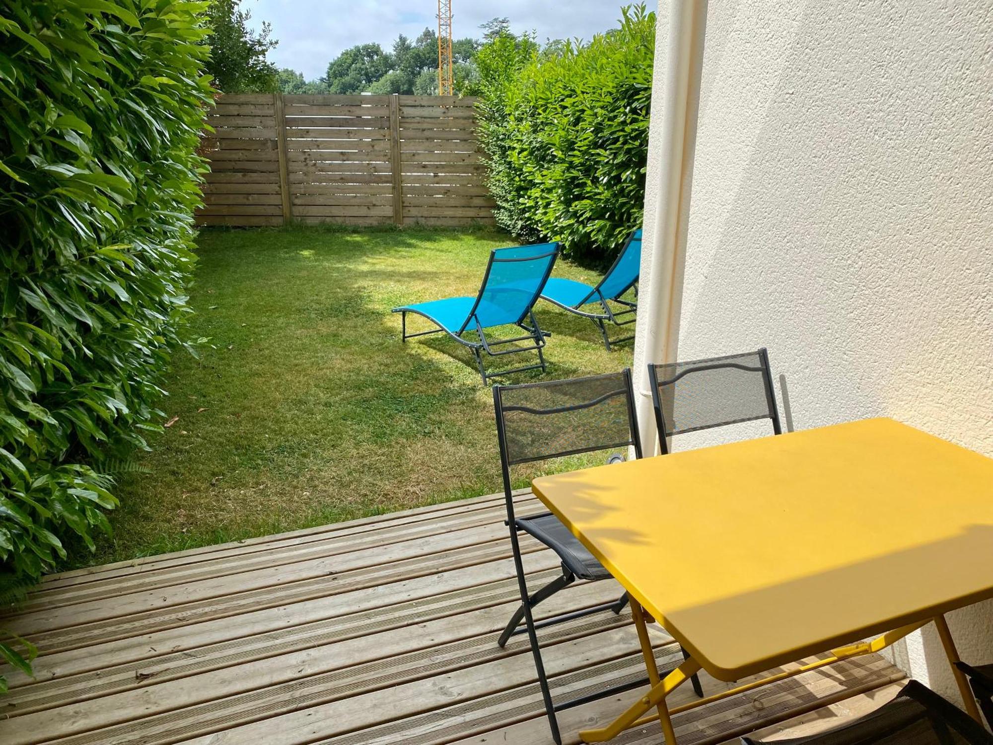 La Pause De Merimee - Jardin - Parking Vannes Zewnętrze zdjęcie